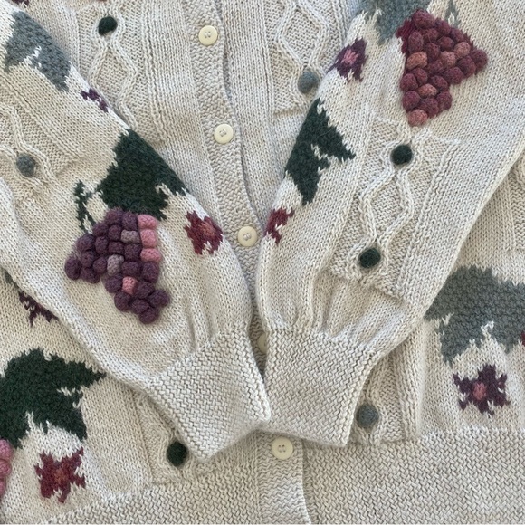 Doen Sweaters - Hand made Peruvian cardigan Vintage never worn
